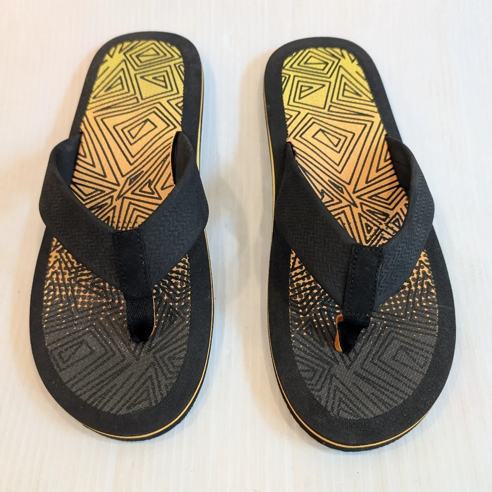 GEORGE Men's Geometric Black and Yellow Flip Flops Size 9-10